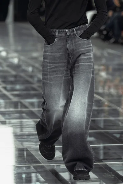 Look 154